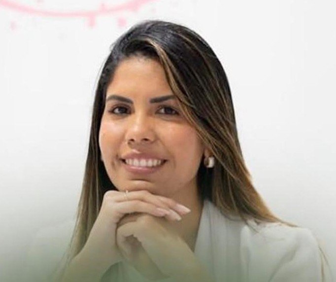 Dra. Flávia Gabriela Felix Costa