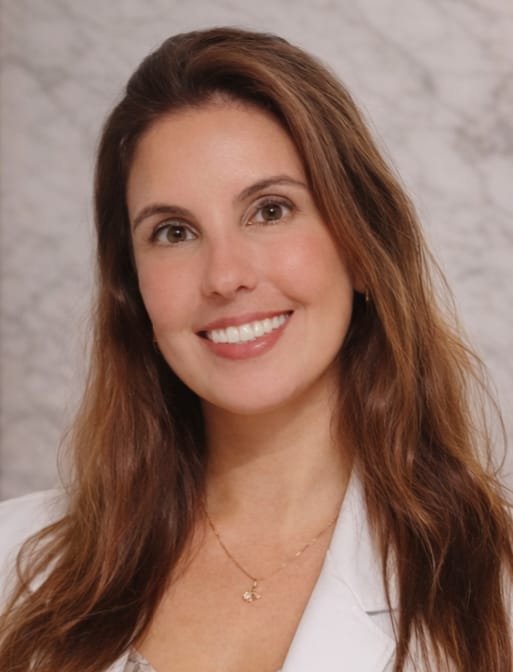 Dra. Indianara Coronado